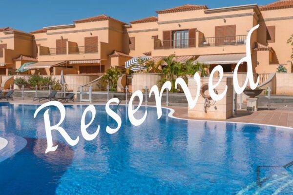 Townhouse – Villas del Duque