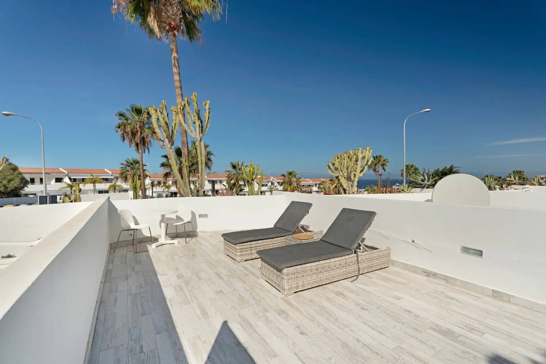 Apartament – Island Village Heights