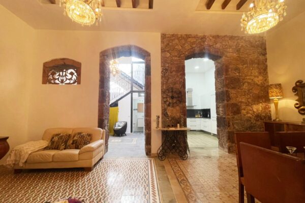 Townhouse in the centre of Santa Cruz